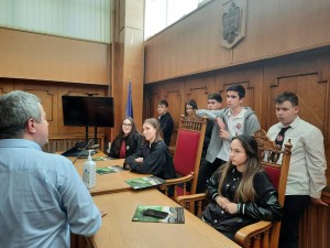 Fii avocat4